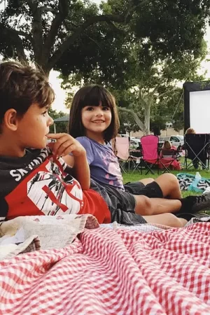 HOW TO CREATE A MAGICAL BACKYARD MOVIE NIGHT